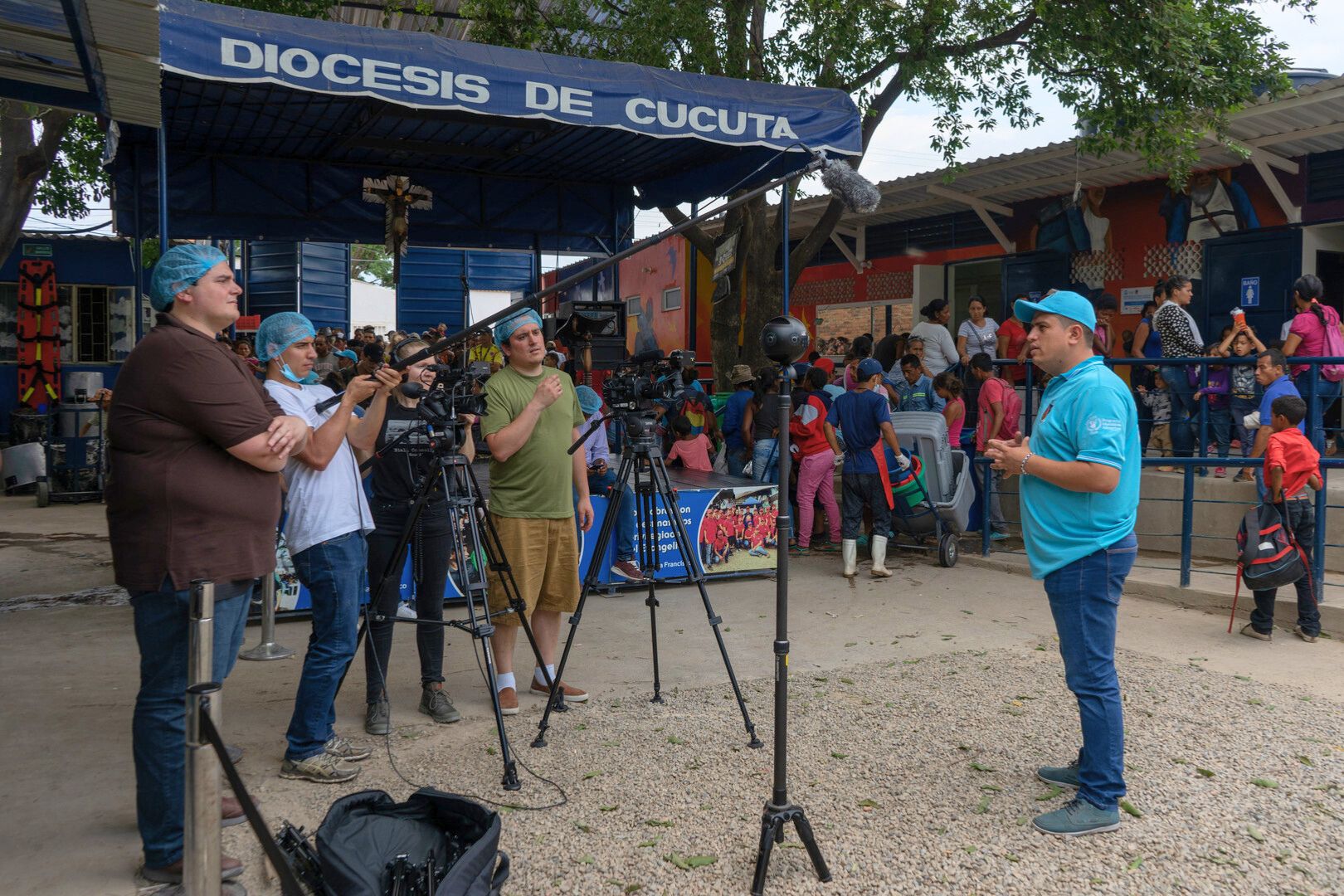 Carlos Macher, Amelia Tyson, Luis F. Franco & Juan P. Hernandez